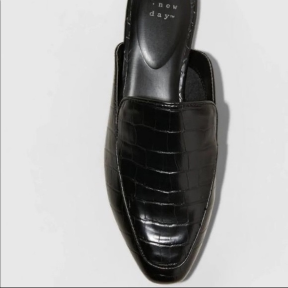 [a new day] black cardi mules - Picture 2 of 2